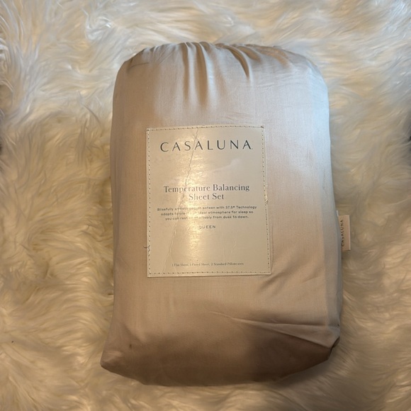 Casaluna Temperature Balancing Sheet Set - Picture 5 of 5